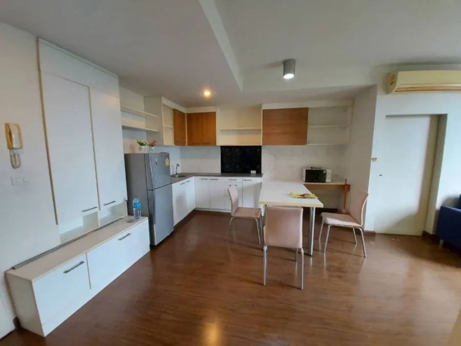 Quick sale!! Condo The Iris Rama 9-Srinakarin, 3rd floor, good location, convenient transportation, hurry and book now!!