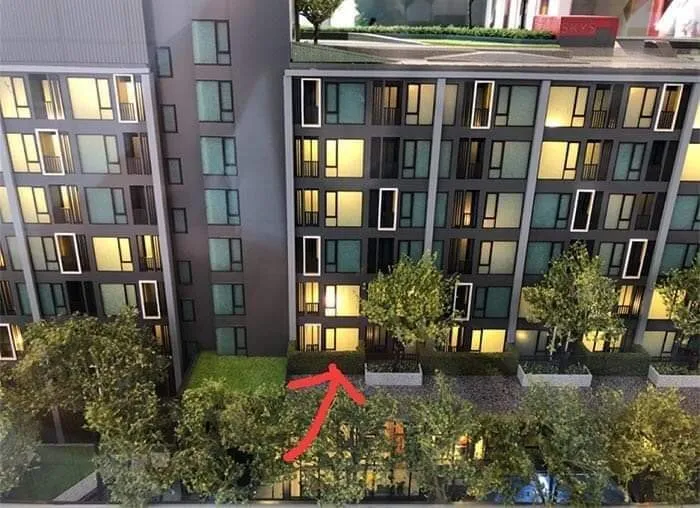 ให้เช่า คอนโด แอททิจูด บียู วิวสระว่ายน้ำและตึก ห้องอยู่ทางทิศไต้ พลาดไม่ได้แล้ว