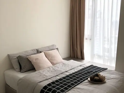 For rent, Rhythm sukhumvit 42, good looking room, clean, fully furnished, reasonable price, book now, don't miss it.