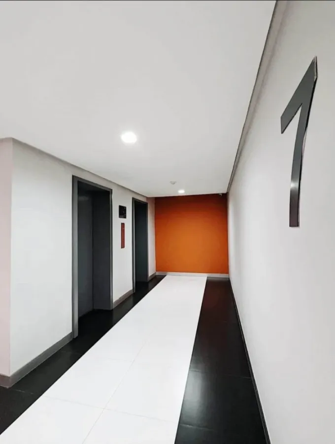 For rent, Condo HUE Sukhumvit, fully furnished, ready to move in, good furniture, complete electrical appliances, book now.