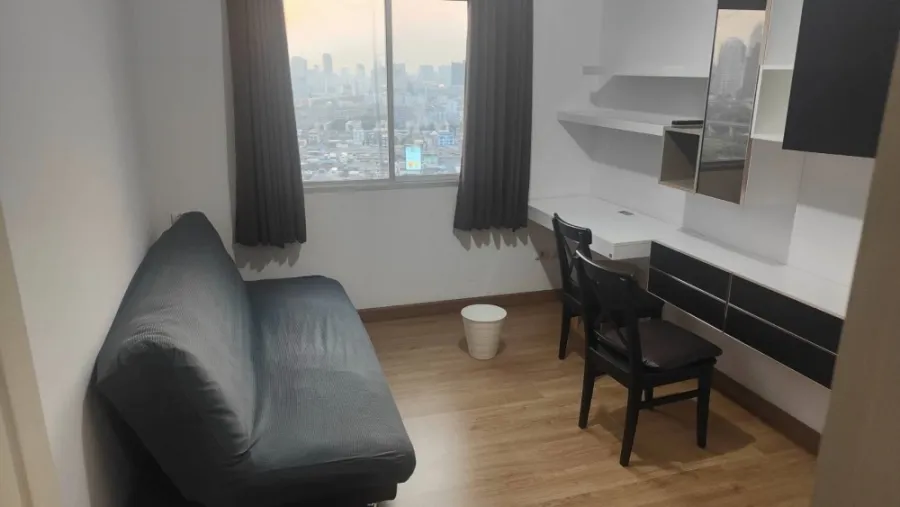 Urgent sale, Supalai Park Asoke-Ratchada, big room, comfortable, not too expensive, come own it today, don't wait.