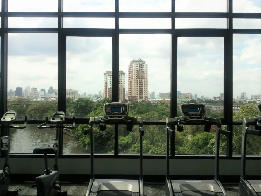 ขาย ให้เช่า!! คอนโด บลอคส์ 77 ชั้น 21 วิวเมืองแจ่มๆ เฟอร์นิเจอร์ครบครัน ดีแบบนี้ห้ามพลาด!!