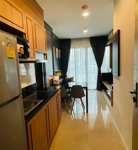 For rent, Ideo Ratchada - Huai Khwang, built-in furniture throughout the room. Let me tell you, it's very livable. Book now, hurry.