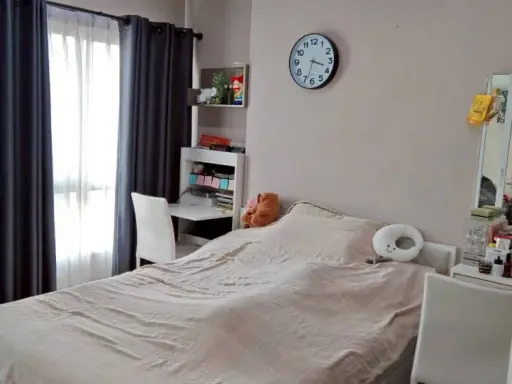 Selling The Parkland Phetkasem-Thapra, 5th floor, corner unit. Quiet, good ventilation, fully furnished. Book now!