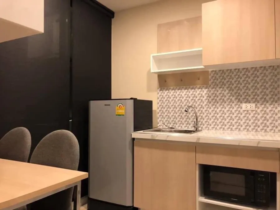 For rent The cube Nawamin- Raminthra, a room with wallpaper throughout the entire room, a great price, you must not miss it.