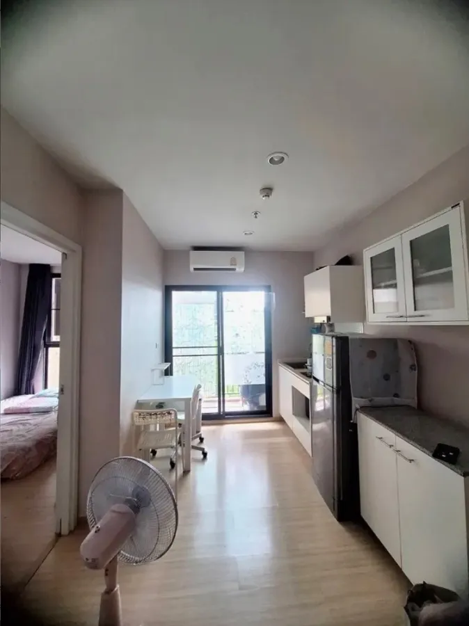 Condo for sale, Plum Condo Pinklao Station, 1 bedroom, 1 bathroom, 3rd floor, not high, comes with a great price. Book now.
