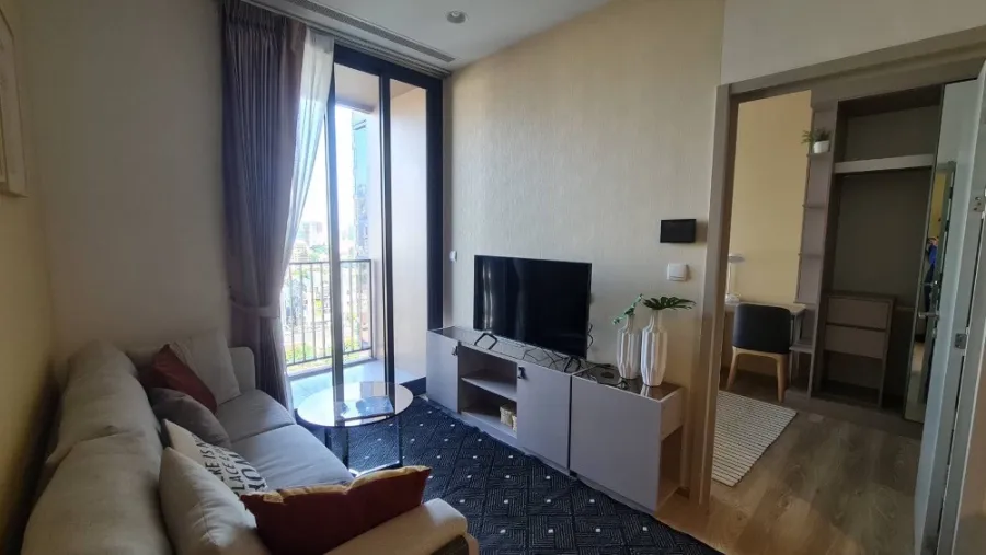 For rent!! Condo Oka House Sukhumvit 36, beautifully decorated room. Fully furnished, ready to move in, hurry and reserve now!!