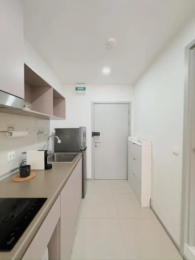 For sale: Aspire Sukhumvit-Onnut, One Bed Plus style, brightly decorated, fully furnished, with appliances. Reserve now.