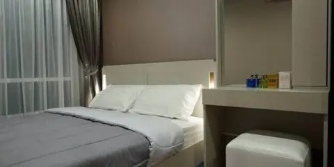 ให้เช่า Regent home Sukhumvit 81 ห้องกั้นแยกชัดเจน เฟอร์ เครื่องใช้ไฟฟ้าครบ มาแต่ตัวเข้าอยู่ได้เลย