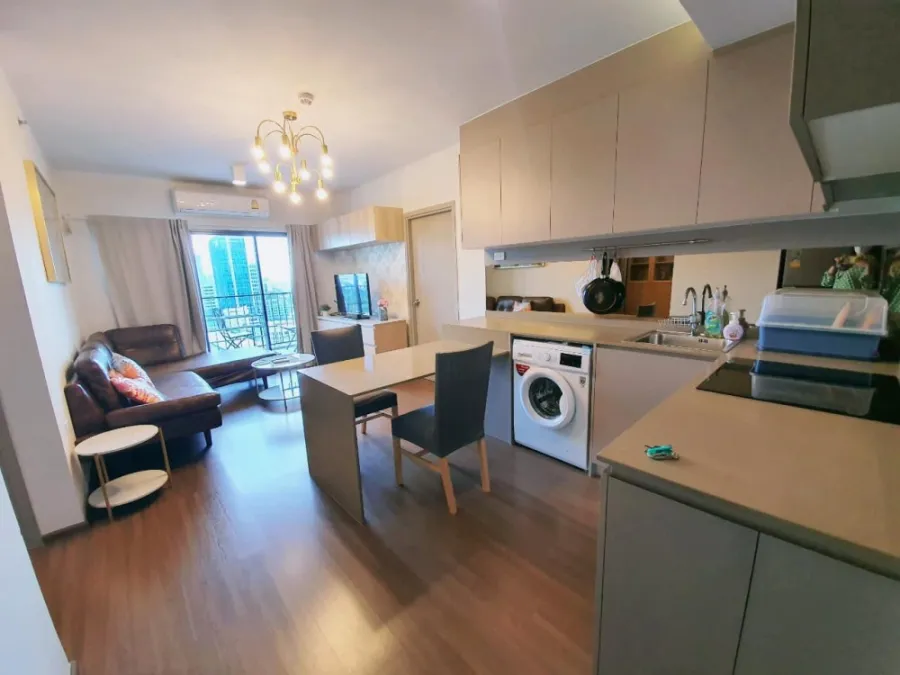 Condo for sale, Ideo Sukhumvit 93, 18th floor, great city view, corner room, quiet, private, good furniture, book now.