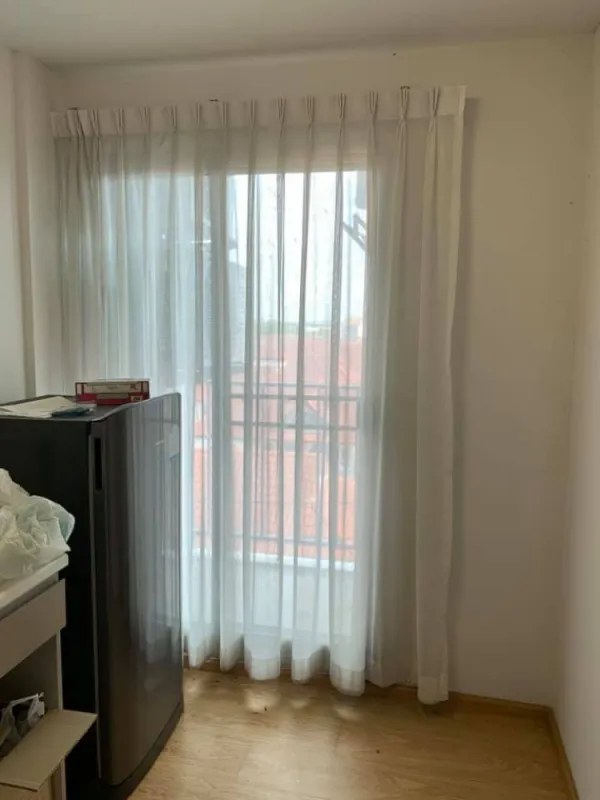 For rent D Condo Rattanathibet ชั้น 5 สูงกำลังดี ราคากำลังโดน มาพร้อมเฟอร์เครื่องใช้ไฟฟ้าครบ รีบจอง