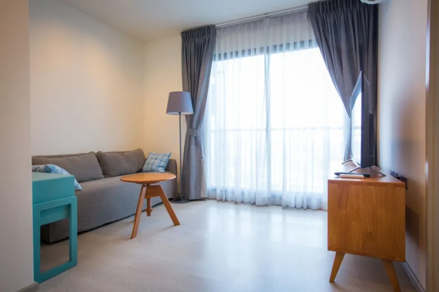 ขาย / เช่า Rhythm Sukhumvit 36 - 38 ชั้น 19ตกแต่งสวย เฟอร์ดีมีครบ พร้อมอยู่