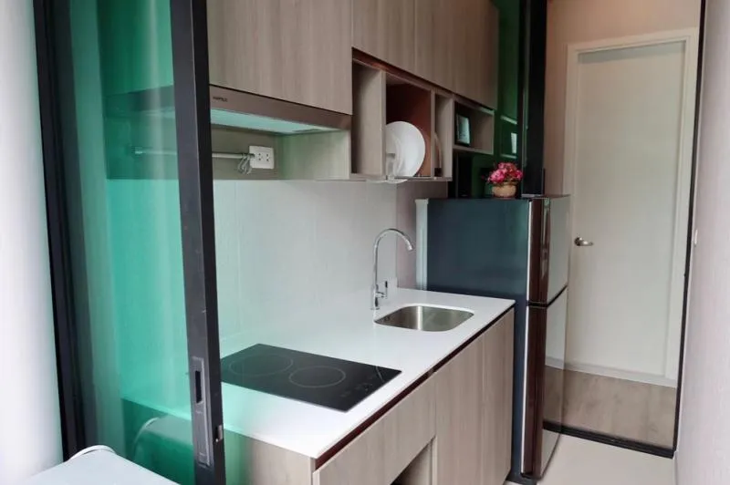 For rent!! Condo Knightsbridge Collage Ramkhamhaeng 14th floor, beautiful room, fully furnished, ready to move in, near MRT, hurry up and book now!!