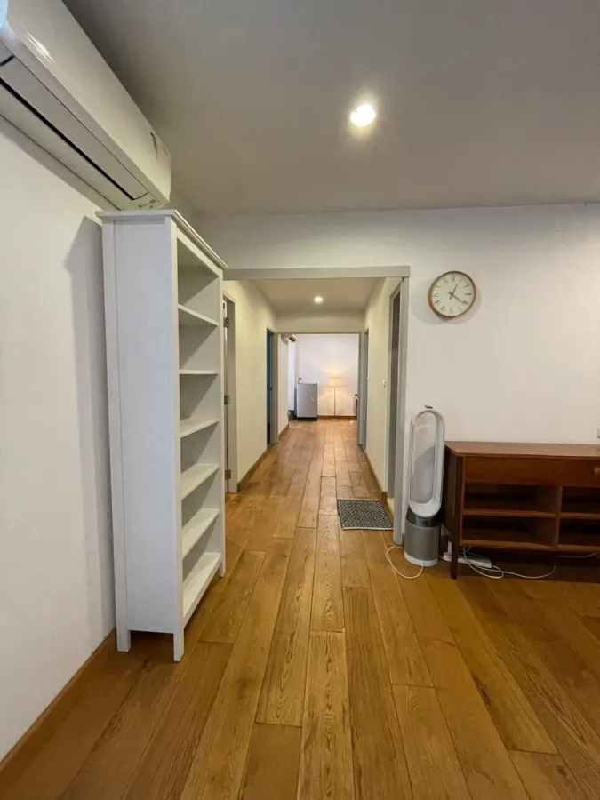 Condo for rent, The Niche Sukhumvit 49, nicely decorated room, furnished, good electrical appliances Hurry up to reserve before you miss it.