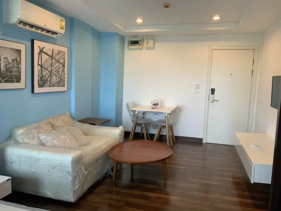 For rent PARC EXO Kaset-Navamintra ห้องพร้อมอยู่ เฟอร์ เครื่องใช้ไฟฟ้าครบ มาแต่ตัวเข้าอยู่ได้เลย