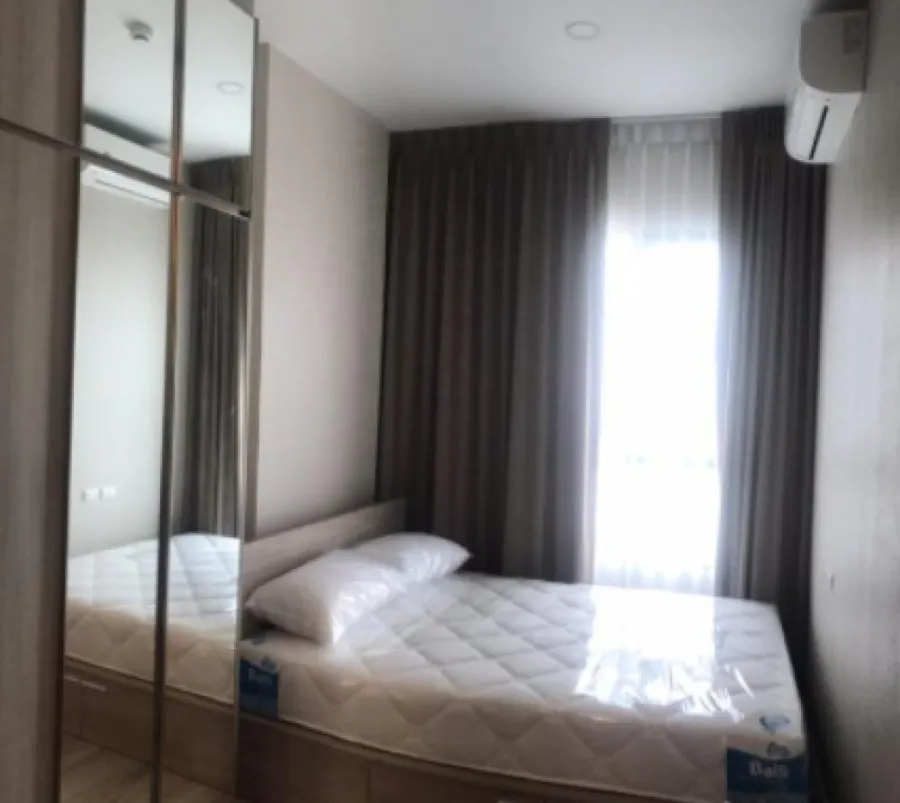 For rent, Knightsbridge Collage Ramkhamhaeng, 12A floor, beautiful room, fully furnished and electrical appliances. Book now.