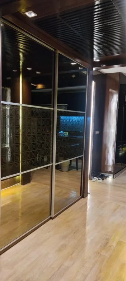 For rent: Baan Klang Krung Siam-Pathumwan. Beautifully decorated, elegant and luxurious unit with spacious living area. Don't miss out!