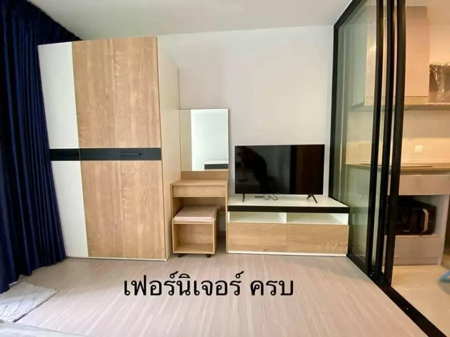 Selling Aspire Sukhumvit-On Nut, pool view, complete electrical appliances The price is tangible, you can carry your bag and move in.