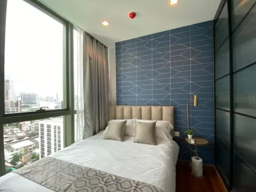 For rent Wish Signature Midtown Siam, the most beautiful room. The most divine view Premium grade furniture I need this room