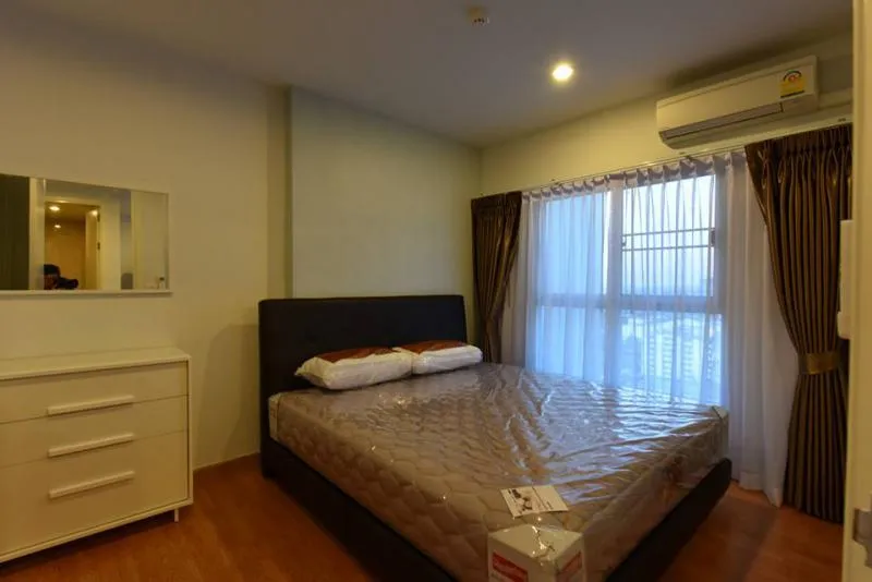 For rent เดอะ พาร์คแลนด์ เพชรเกษม ห้องชั้นสูง วิวสระว่ายน้ำ บรรยากาศดีมาก เฟอร์ครบ พร้อมอยู่ จองเลย