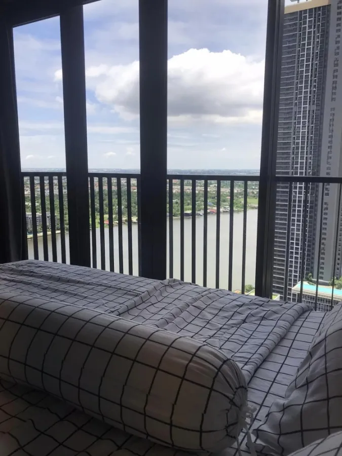 Condo for rent, The Politan Rive, nice room, divided into sections. Separated into zones perfectly. Good price. Hurry and reserve.