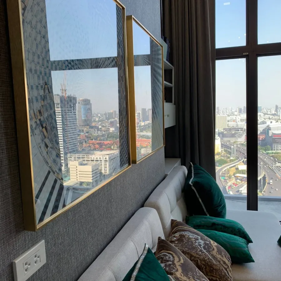 คอนโด ชีวาทัย เรสซิเดนซ์ อโศก (Chewathai Residence Asoke) ห้องสวยกึ่ง Duplex ชั้นสูง วิวสวย พร้อมอยู่ ฟรีอินเทอร์เน็ต!