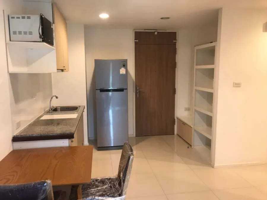 Sell/Rent Whizdom Punnawithi Station, 7th floor, near BTS, convenient to travel, ready to move in, good price, don't miss it!!