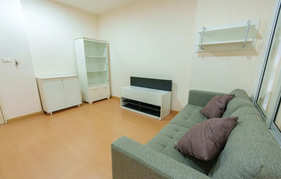 For rent: Life at BTS Tha Phra, decorated in white and green tones, very comfortable to the eyes, plenty of usable space, move in now, don't hesitate.