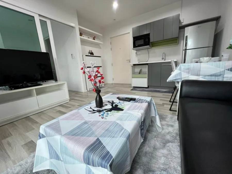 Don't scroll past!! Condo for rent, The Key Chaengwattana, beautiful room, pool view. decorated ready to move in