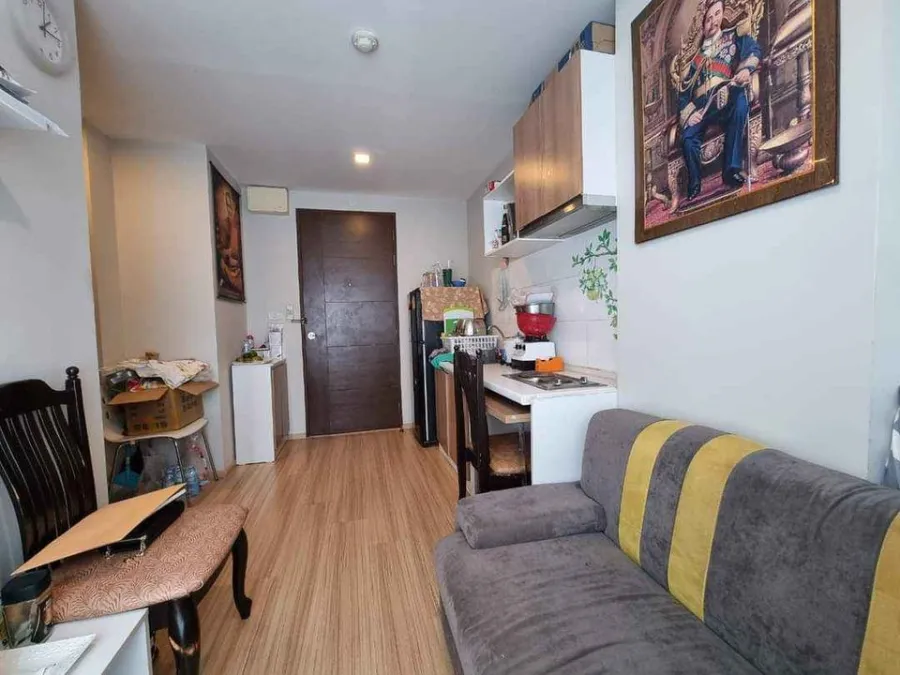 For sale, Lutino Condo Rattanathibet, 4th floor, the partition room is very well proportioned. Comes in a pocket-friendly price You can't reserve it a