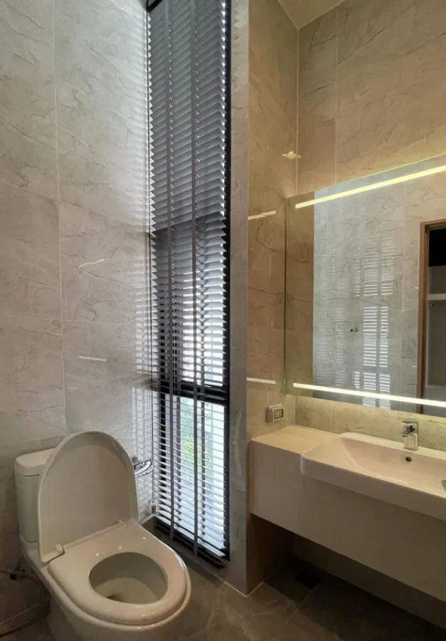 Condo for rent, Noble Around Sukhumvit 33, near BTS Phrom Phong, 14th floor, ready to move in, don't wait, book now!!