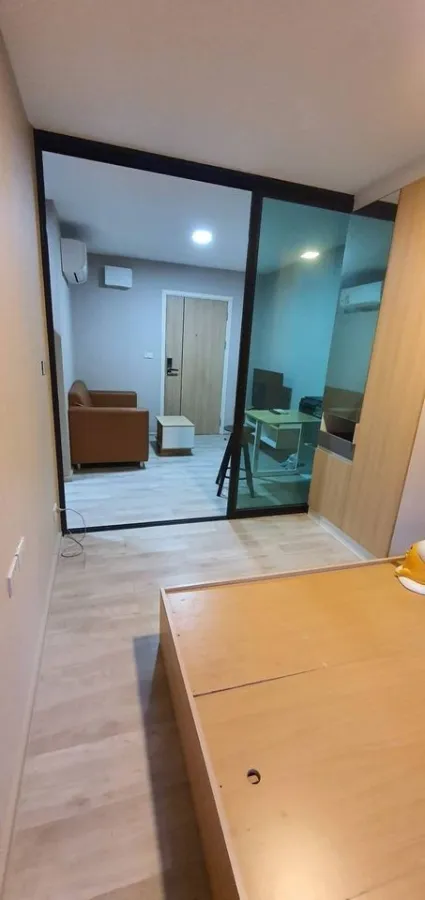 ขาย แมกซ์ซี่ รัชโยธิน-พหลโยธิน 34 ห้องกว้าง กั้นแยกเป็นสัดส่วน วิวสระ เฟอร์ครบ อย่าช้า จองเลย