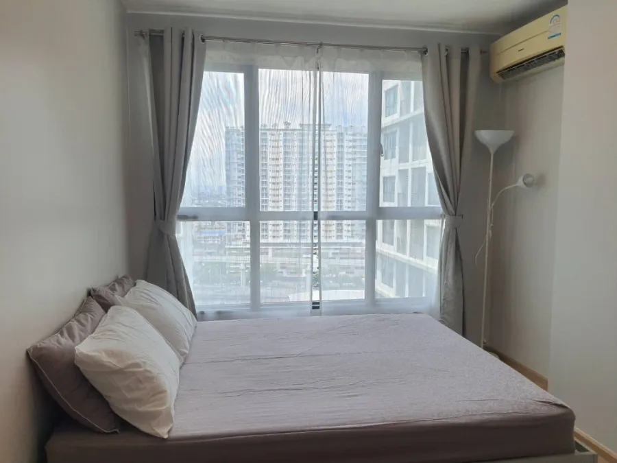 For sale: The Base Chaengwattana, ready to move in, spacious and comfortable, book now before you miss out!!
