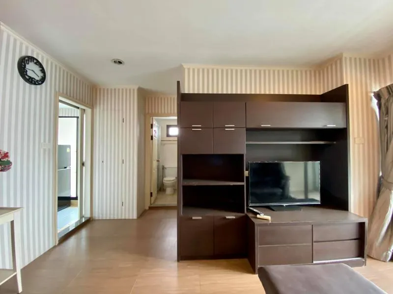 Condo for rent, Lumpini Place Ratchada-Thapra, corner room, high floor, great view, comes with amenities, don't miss it.