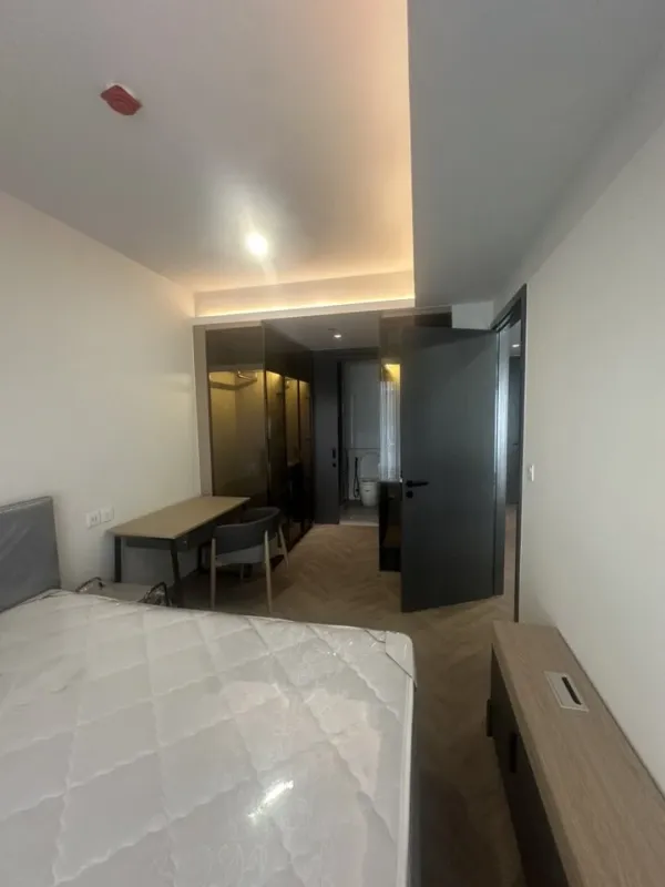 ให้เช่า chapter chula samyan 1 ห้องนอน 1 ห้องอเนกประสงค์ 1 walk-in closet พื้นที่ใช้สอยกว้างขวาง ห้ามพลาด
