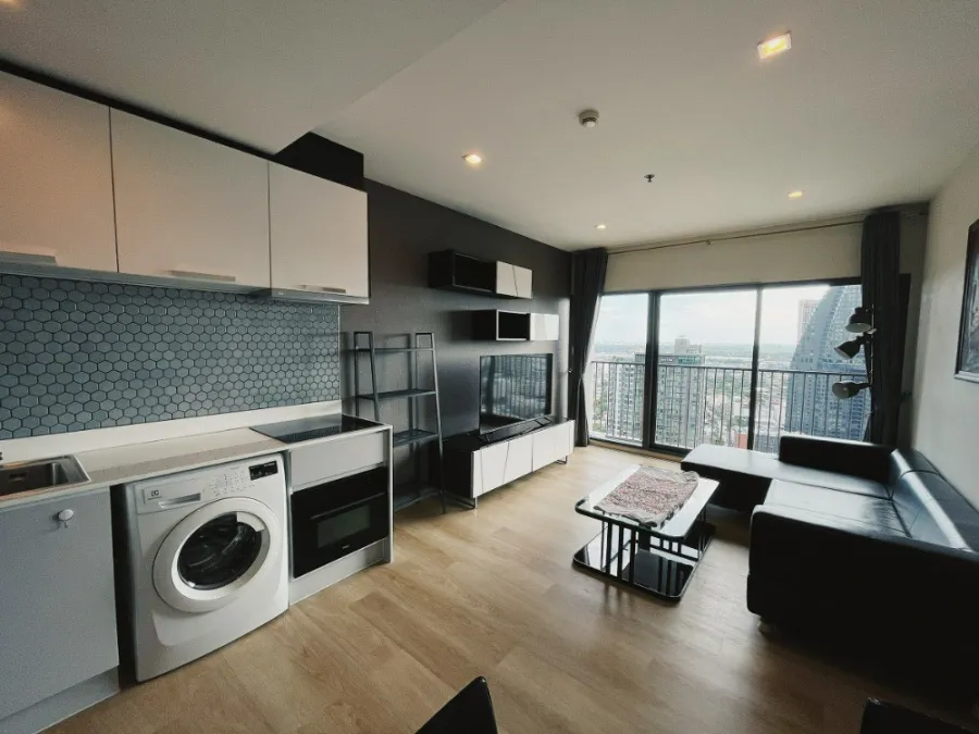 For rent, Noble Remix Sukhumvit 36, good location, beautiful view, can't miss it, book now.
