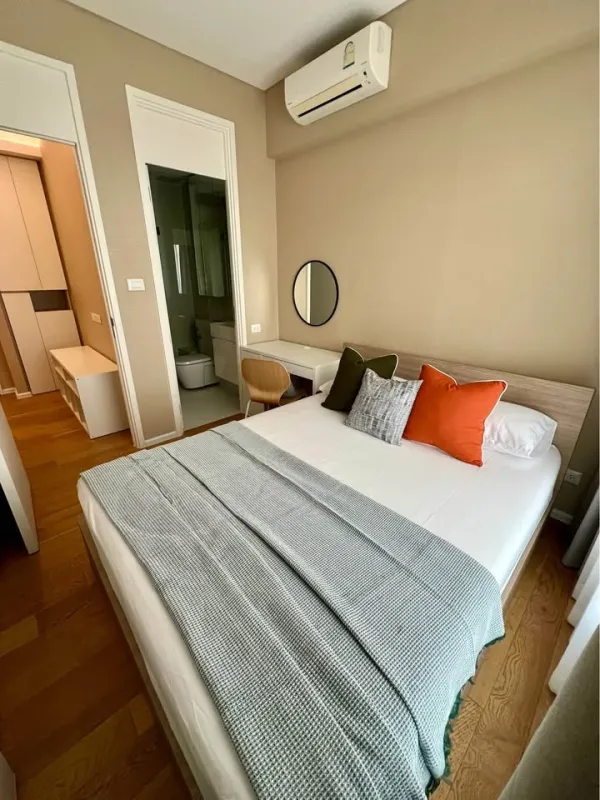 ขาย ให้เช่า The Saint Residences ห้องน่าอยู่ cozy cozy อยู่สบาย สเปกห้องดีมาก เพดานสูง ตกแต่งพร้อมอยู่ ไม่จองถือว่าผิด