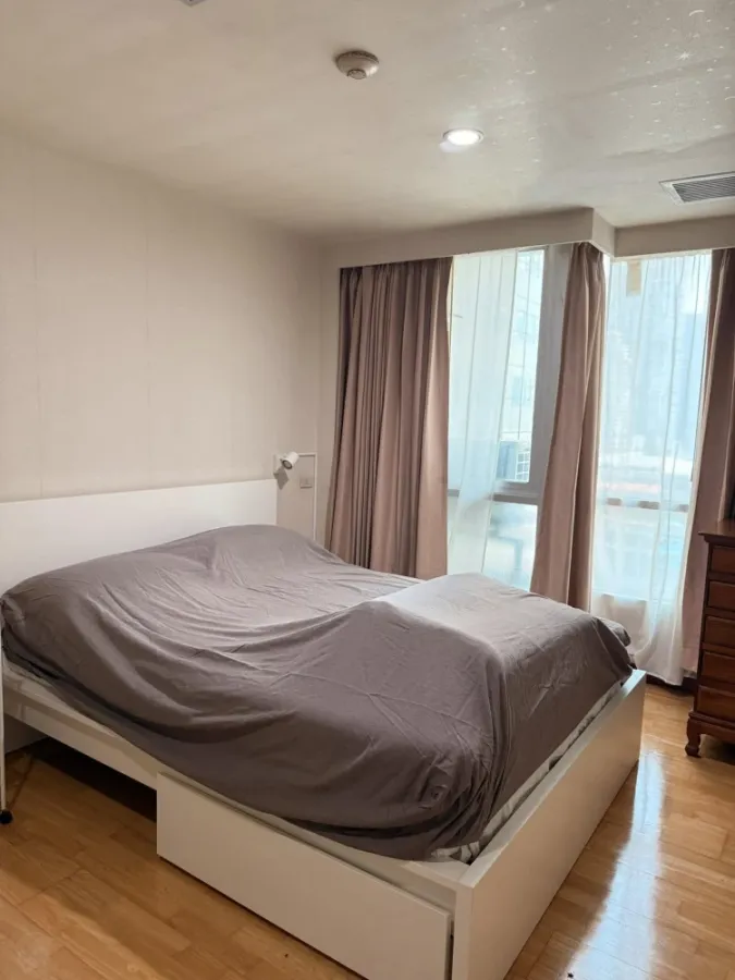 ให้เช่า Noble house phayathai ห้องพร้อมอยู่ พื้นที่ใช้สอยเยอะ รีบมาจับจองเลย อย่าพลาด