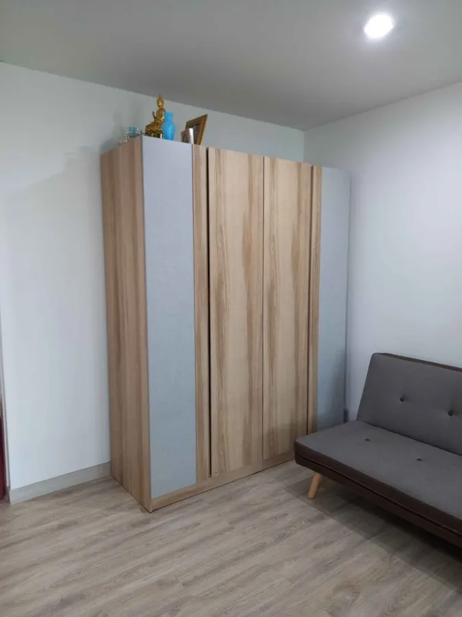Sell The Crystal Bliss Rattanathibet, corner room, Chao Phraya River view, spacious room, nice, fully furnished, book now, hurry up.