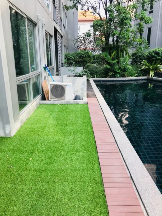 ปล่อยเช่า เอ สเปซ เพลย์ รัชดา-สุทธิสาร ห้องติดริมสระน้ำ เฟอร์ครบ ชิลๆแบบนี้ต้องห้องนี้เลย รีบจองด่วน