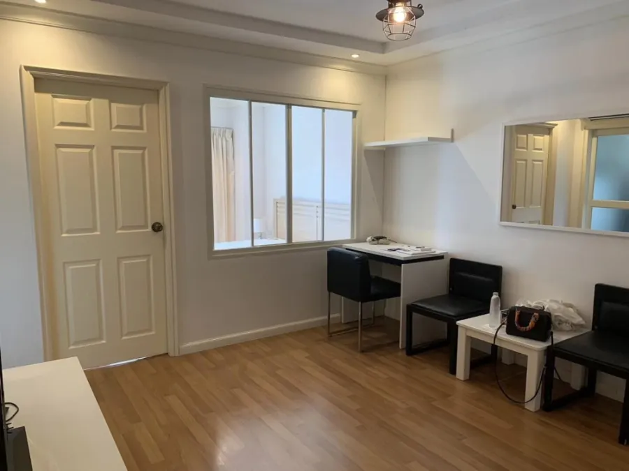 ขาย Lumpini Place Narathiwas-Chaophraya 1ห้องนอน 1ห้องน้ำ สิ่งอำนวยความสะดวกครบ รีบจองได้เลย