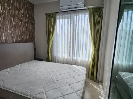 For rent: Eco Chapter one Huai Khwang, decorated in loft coffee style, convenient and complete here. Come and book now.