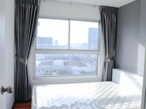 Great value for rent, The Trust Condo Ngamwongwan, size 30 sqm, complete facilities. Worth this. Book now.