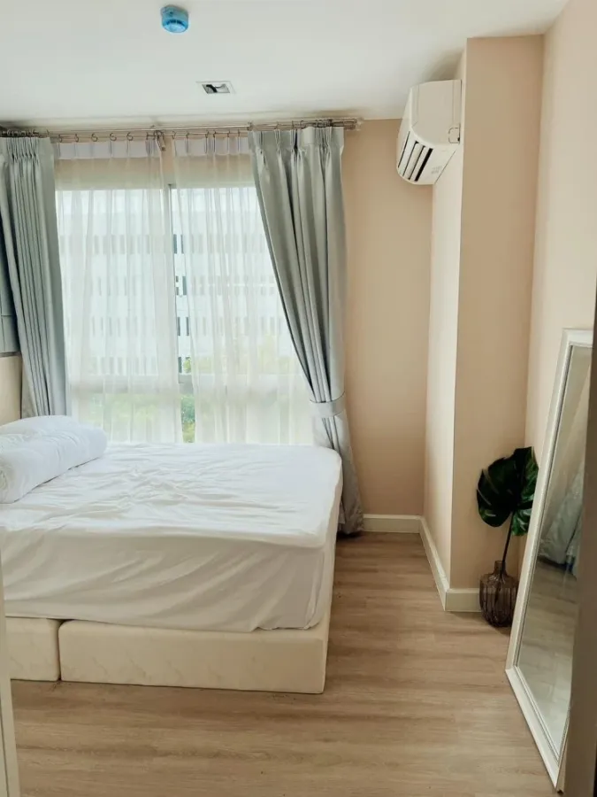 For sale: Metro Luxe Kaset, fully furnished, built-in furniture, ready to move in, convenient for travel, very worth booking.