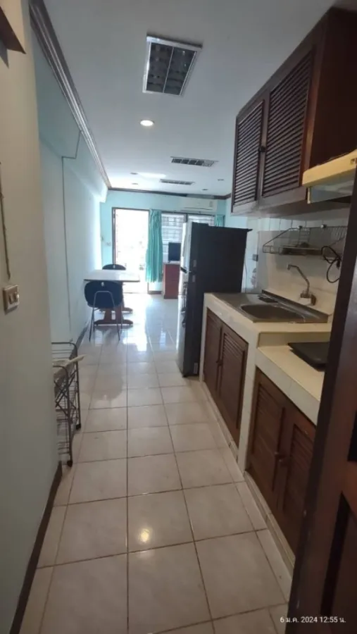 For rent, Thonglor Tower, 2 bedrooms, lots of usable space. Fully furnished, hurry and reserve now.