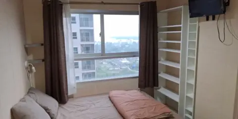For rent The Trust Condo @ BTS Erawan ห้องน่าอยู่ ติดวอลเปเปอร์อย่างดี ราคาคุ้ม รีบมาจอง