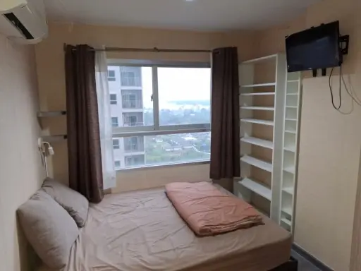 For rent The Trust Condo @ BTS Erawan ห้องน่าอยู่ ติดวอลเปเปอร์อย่างดี ราคาคุ้ม รีบมาจอง