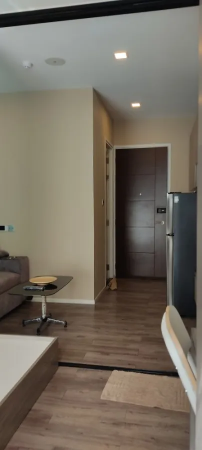 ขาย บราวน์ คอนโด รัชดา 32 ชั้น 6 ตกแต่งสไตล์ Modern Loft พร้อมอยู่ อย่ารอช้า!!