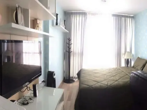 For rent, Ideo Condo Ratchada Huai Khwang, furniture is ready to move in. get the right height The room is very spacious. Must reserve.