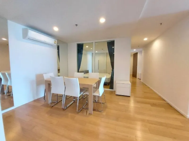 For Sale 15 Sukhumvit Residences ชั้น 20 ห้องกว้างสุดๆ กั้นเป็นสัดส่วนดีมาก รีบจับจองก่อนพลาดน้า